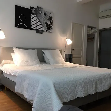 Le Limas 3* אביניון