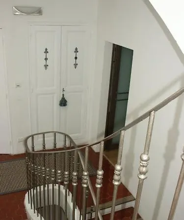 Le Limas Nocleg ze śniadaniem 3*